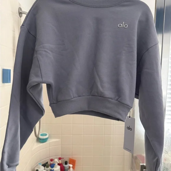 Alo cropped accolade winter frost NWT SIZE small - Picture 3 of 3